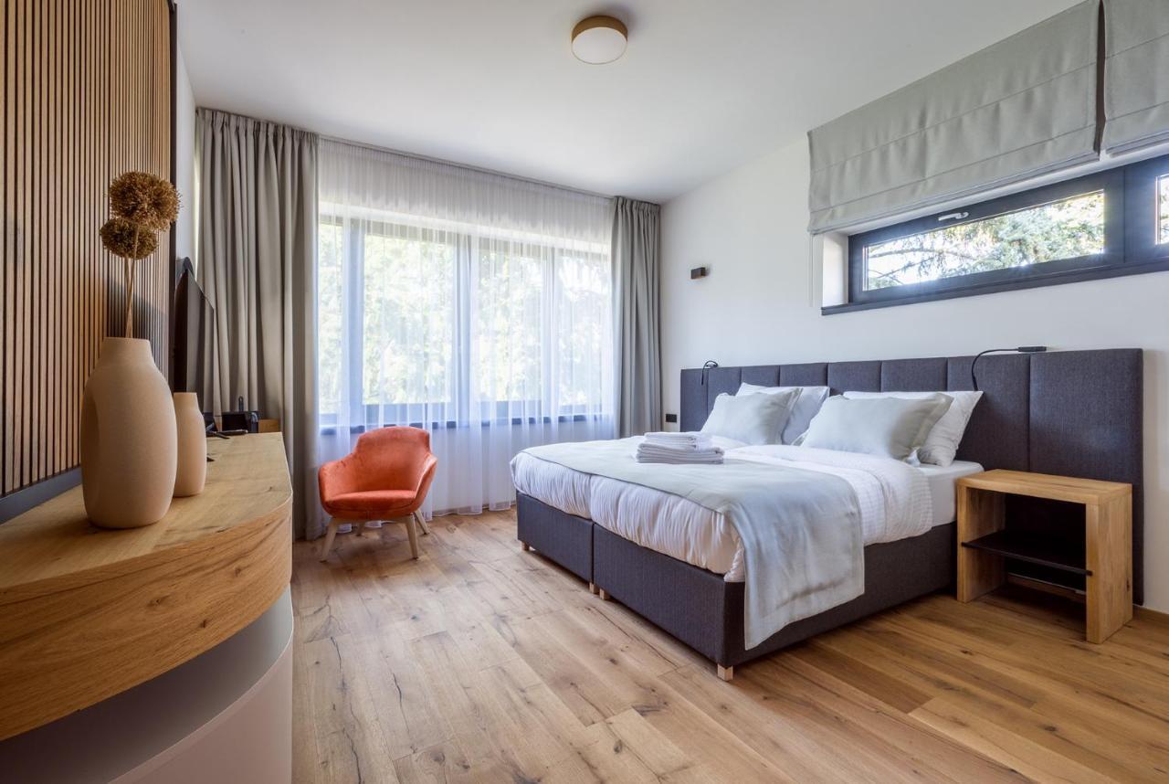 Vista & Club Hotell 4*